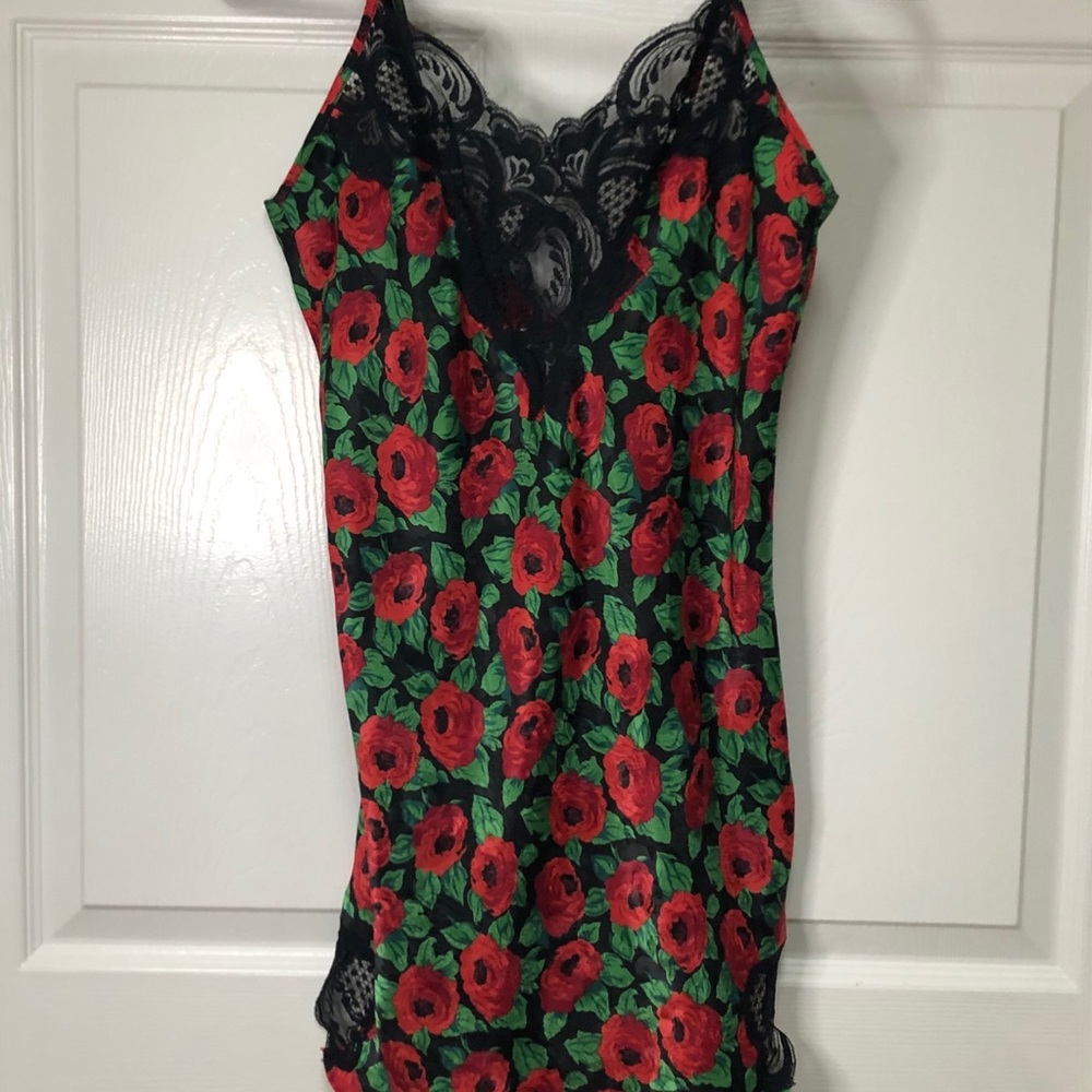 2 Piece Gown/Kimono Robe Set Small Roses